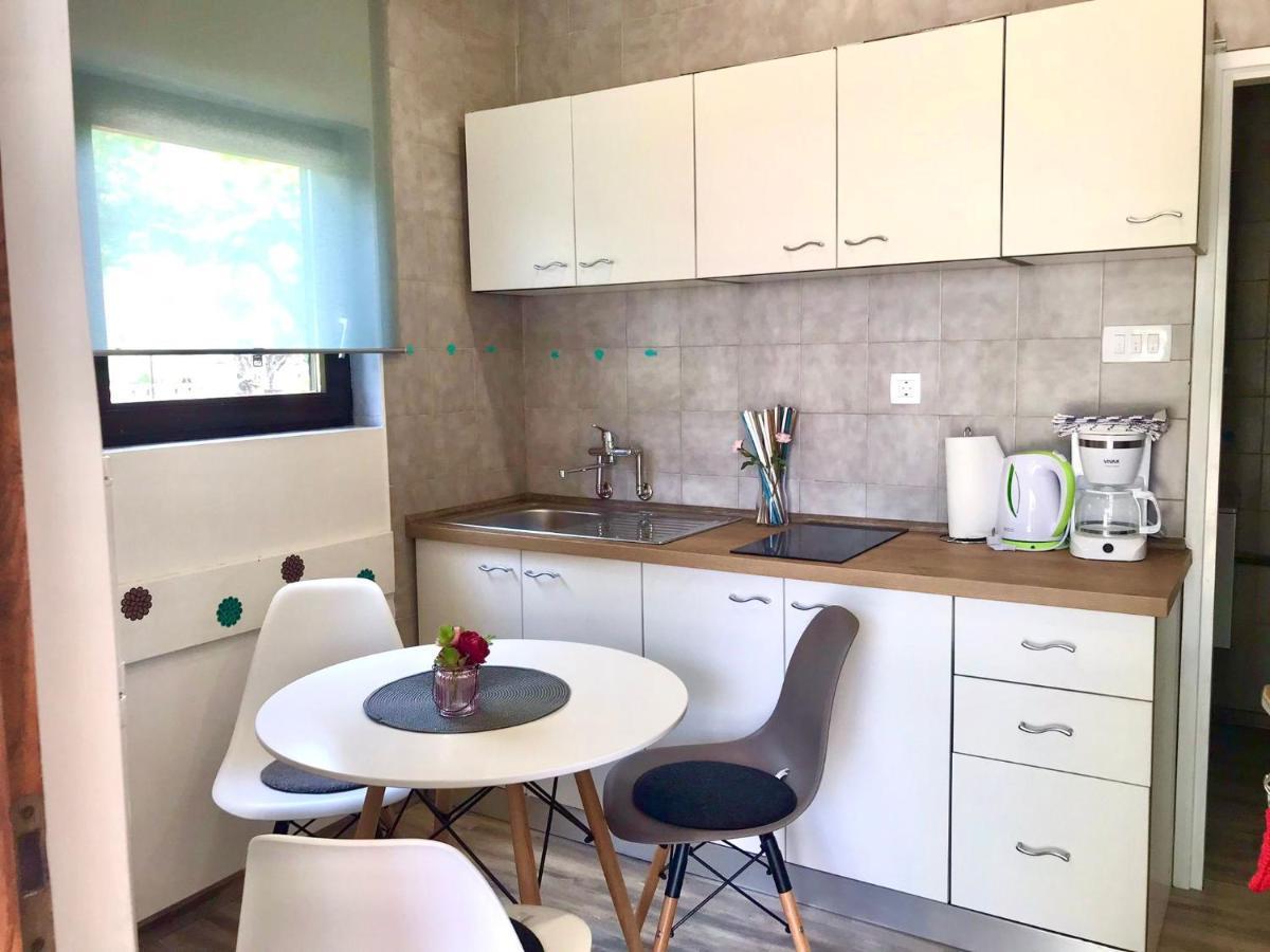 Nina Apartma *
