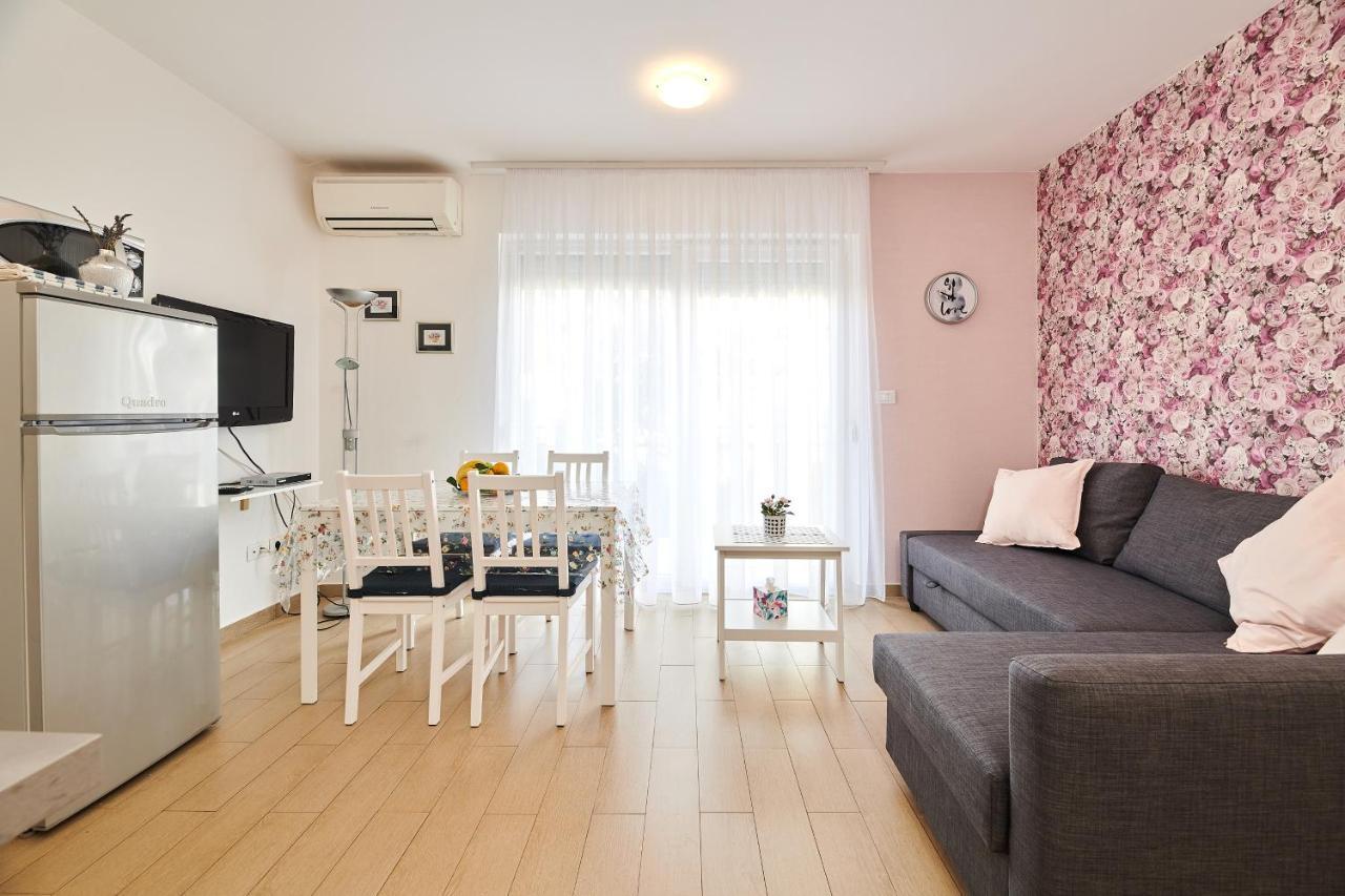 Apartma Nina *